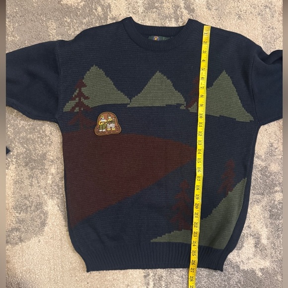 Men's Vintage Causals Blue and Green Sweater - Picture 6 of 6